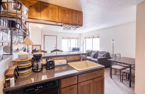 Telluride House | Boomerang Village 201 by AvantStay | Ski In/Ski Out Unit Close to Town