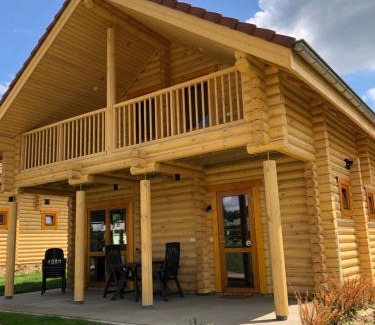 Oirsbeek Resort | Boomstamhuis High Chaparral