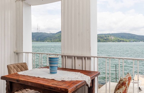 Sariyer Apartment | Bosphorus View Dreamy Mansion Right by Sea