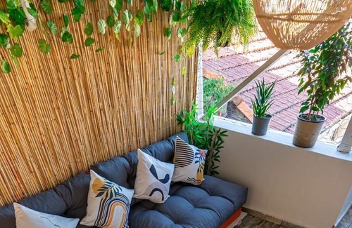 Balat Villa | Botanical House in Town Square
