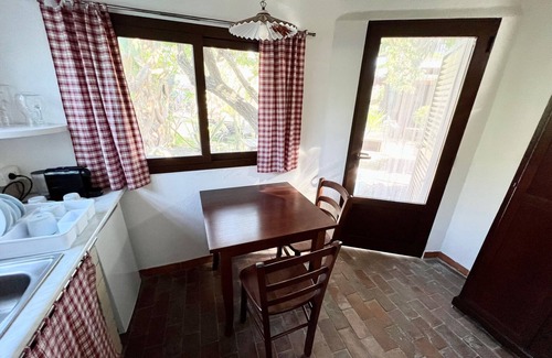 Panza Apartment | "Bougainvillea cottage" with garden, swimming pool and spa hot tub