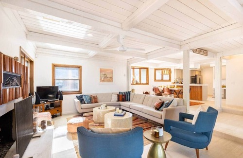 Yucca Valley House | Boulder Grove Ranch Acres of Boulders & Hot Tub