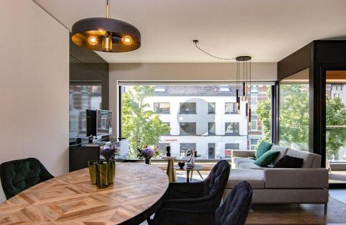 Hasselt Apartment | Boulevard Botanie city apartment with parking