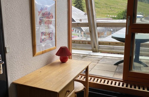 Arc-1600 Apartment | Bourg Saint Maurice: Nice residential flat, 47 m2, facing directly south.