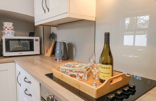 Guisborough Cottage | BOUSDALE COTTAGE, pet friendly, with open fire in Guisborough