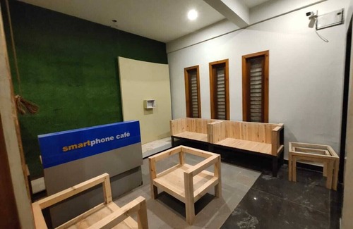 Narasapura Apartment | Boutique Apartment/Super Luxury Rooms equipped with AC,net,toilet,washing mch.