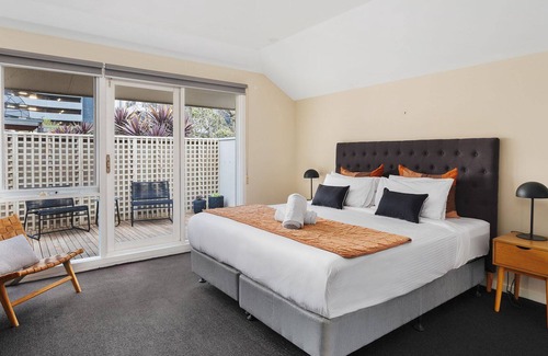 Prahran House | BOUTIQUE STAYS - Roxys Place
