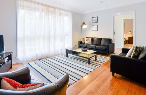 Sandringham House | BOUTIQUE STAYS - Sandyside 1