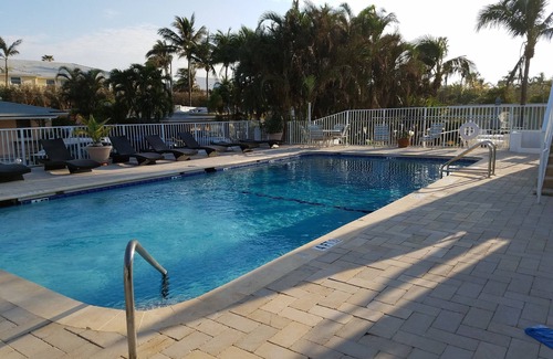 Ocean Ridge Apartment | Boutique Style Apartment in dream location with pool 200 meters from the beach CB 12