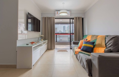 Jardim Belmar Apartment | Apartamento 2 Quartos, Piscina, Garagem, Churrasqueira, ar e 2 WC no Guarujá