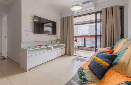 Jardim Belmar Apartment | Apartamento 2 Quartos, Piscina, Garagem, Churrasqueira, ar e 2 WC no Guarujá