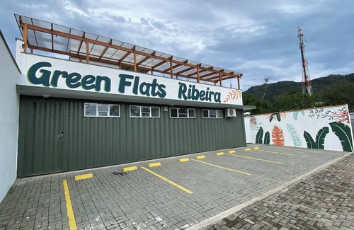 Lazaro RV Rental | Green Flats Ribeira Flat 02