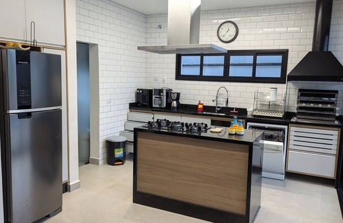 Costa do Sol House | 50m beach Gated Community Standing Sand High Standard 24h Security Guaratuba Bertioga Riviera