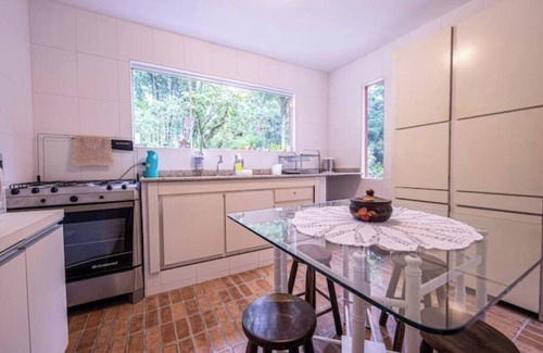 Litoral de Sao Paulo Villa | Camburizinho : beach + natural pools