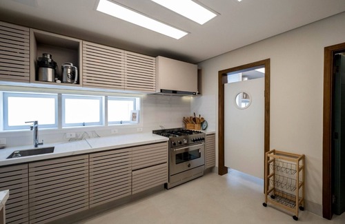 Maresias House | Casa de Condomínio com 7 Quartos em Condomínio Fechado