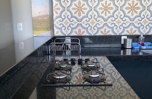 Cesar de Pina Cottage | Casa Vista da Serra Perto de Trilhas, Cachoeiras e em Contato com a Natureza