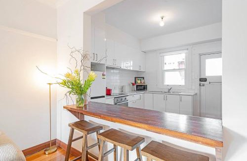 Sandy Bay Apartment | 'Braelands by the Beach' Sun-kissed Sandy Bay Escape