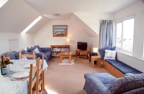Roch House | Bramble Cottage