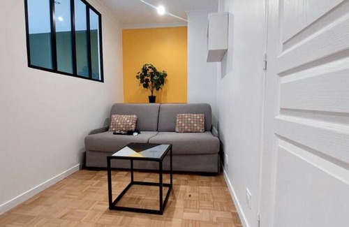 Thiais Apartment | Brand New 1BR Paris 12eme Gare de lyon, Orly Airport
