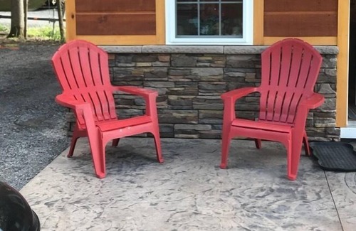 Inlet Cottage | Brand New Cottage, located on 4th Lake, walking distance to town.