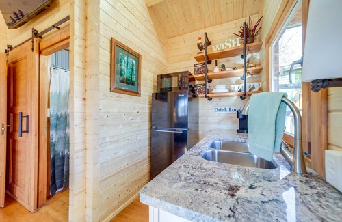 Canton Cabin | Brand new cozy cabin in the mountains. 2 bedrooms with an adorable loft.