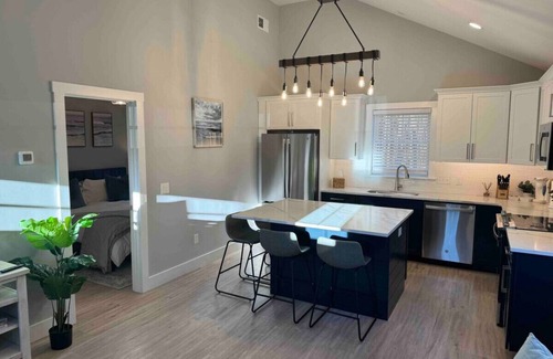 Wakefield-Peacedale Apartment | Brand New Cozy Coastal Cottage