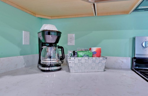 Old Orchard Beach Apartment | Brand NEW, Family Friendly| Up to 16 guests | Walk to the Beach | Back Yard | EV Charger