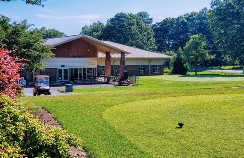 Jones Mills House | Brand New Home in a Private Gated Community