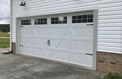 Wise House | Brand new home on Kerr Lake