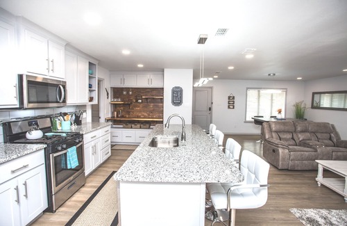 Bowie House | Brand new home with Deluxe Game Room and Bar. Location!