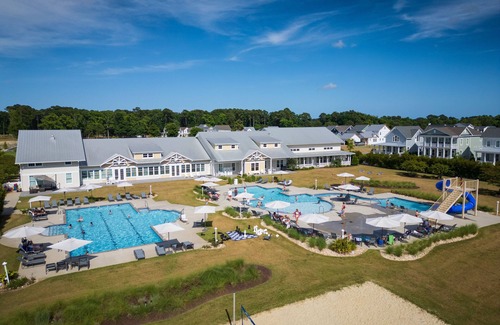 Cape Charles Villa | BRAND NEW immaculate villa