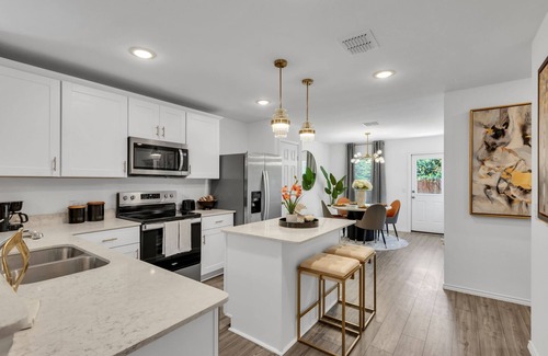 Princeton House | Brand new luxurious 4-bedroom house in Princeton with WiFi and AC