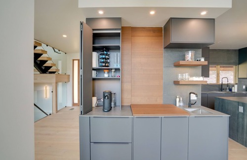 Windham Cabin | Brand New Luxury Ski Cabin - 2 Mi to Windham Mtn!