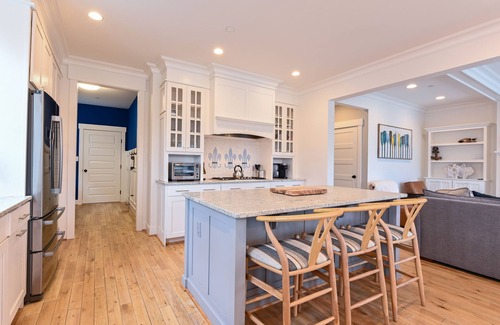 Arnold House | Brand New Luxury Waterfront Home