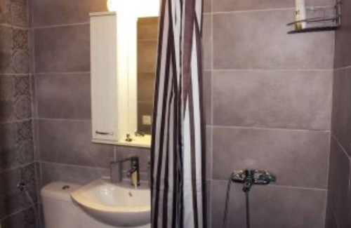 Ano Poli Apartment | Brand New Olympiados 119