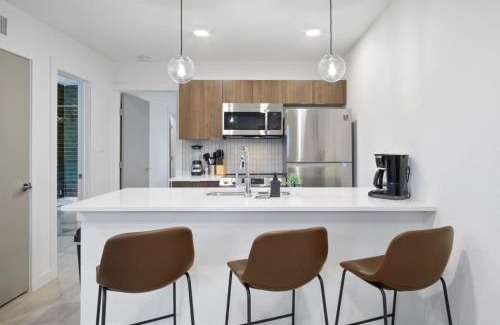South Lamar Apartment | Brand New Unit 5 min to Downtown Austin