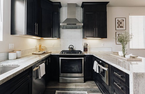 Mission Valley West House | Brand NEW4BR, Views, Family Friendly