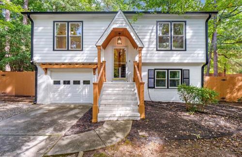 North Raleigh House | Brandyapple Retreat by Rather Be Properties