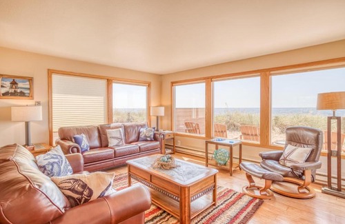 Neskowin House | Breakers Beach House 9 - Meredith Lodging