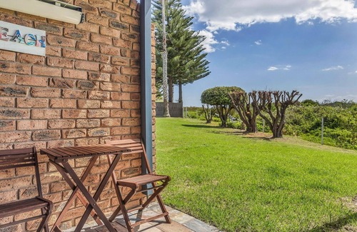 Bermagui House | Breakwater 4 - 4/1 Narira Street. Beachfront