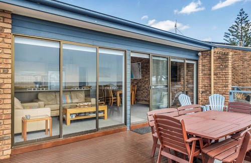Bermagui House | Breakwater 4 - 4/1 Narira Street. Beachfront