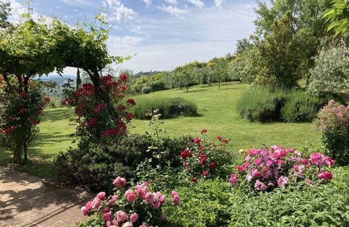 Lucardo House | Breathtaking views of the Chianti hills, Tradition, Sustainability and Design