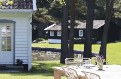 Skottevik House | Breathtaking Beach Home w/Pool, Private Bay & Boat