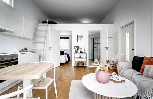 Upplands-Bro Municipality Apartment | Breathtaking Lakefront mini villas