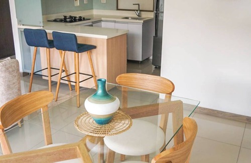 Villa Hermosa Apartment | Breathtaking views in El Poblado! Pool, sauna, and gym with 24/7 security.