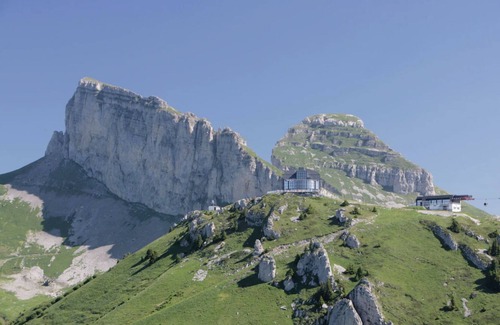Leysin Apartment | Breathtaking Views in the Heart of Vaudois Alps