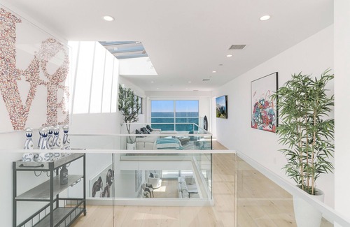 Eastern Malibu Villa | Breathtaking Views Malibu