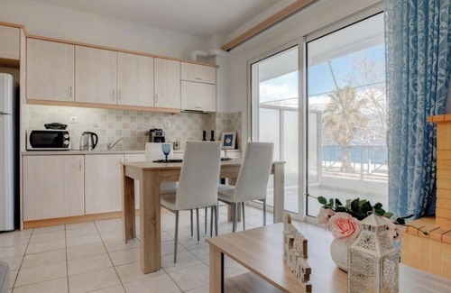 Gefira Mpania Apartment | Breeze Seaside Apartment