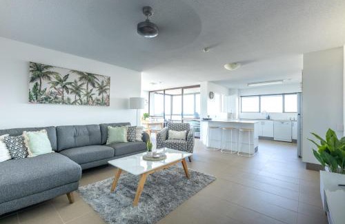 Kings Beach Apartment | Breezy Kings Beach Apartment with Ocean Views