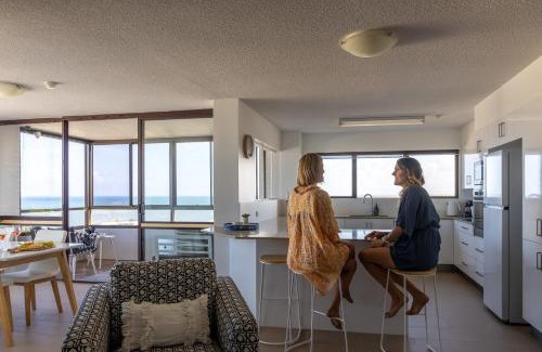 Kings Beach Apartment | Breezy Kings Beach Apartment with Ocean Views